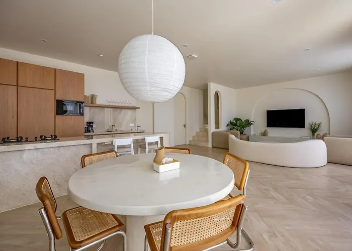 Villa Loca Bingin - 2br 2,5bath Private Pool & Rooftop Uluwatu (Bali)