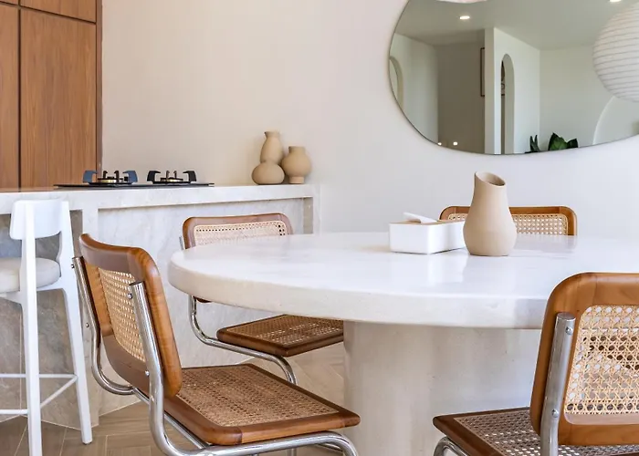 Loca Bingin - 2br 2,5bath Private Pool & Rooftop * Uluwatu (Bali)