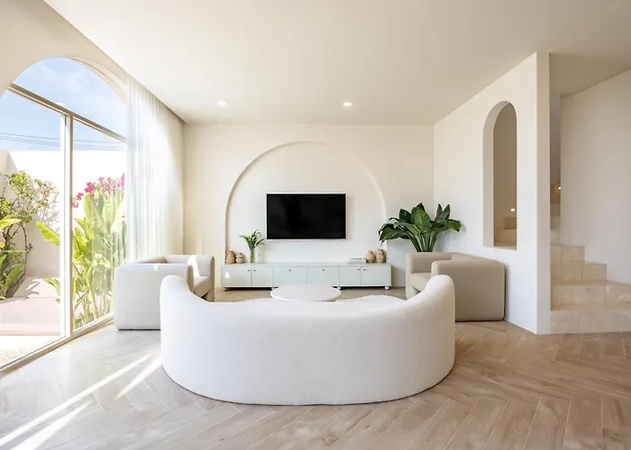Loca Bingin - 2br 2,5bath Private Pool & Rooftop Villa *