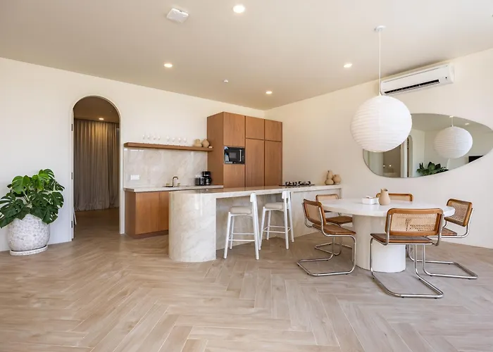 Loca Bingin - 2br 2,5bath Private Pool & Rooftop Villa