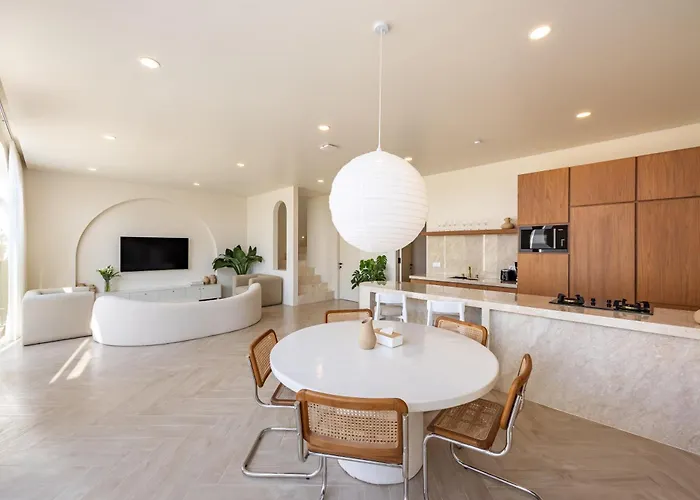 Loca Bingin - 2br 2,5bath Private Pool & Rooftop